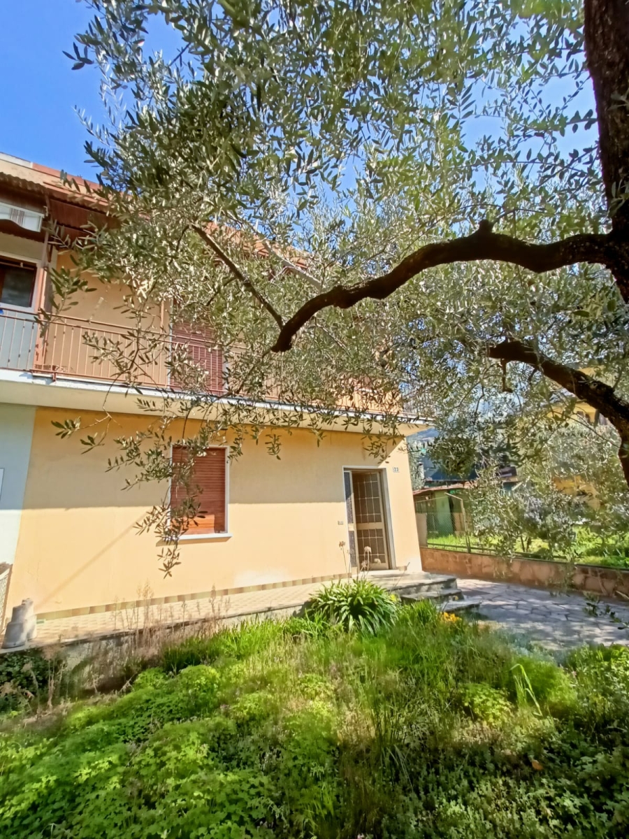 Villa o Villetta - Marone
